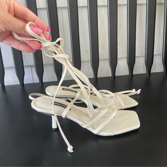 Nine West Women’s 6.5 Y2K Sandals Heels Tie Up White Leather Square Toe Shoes - Picture 1 of 8